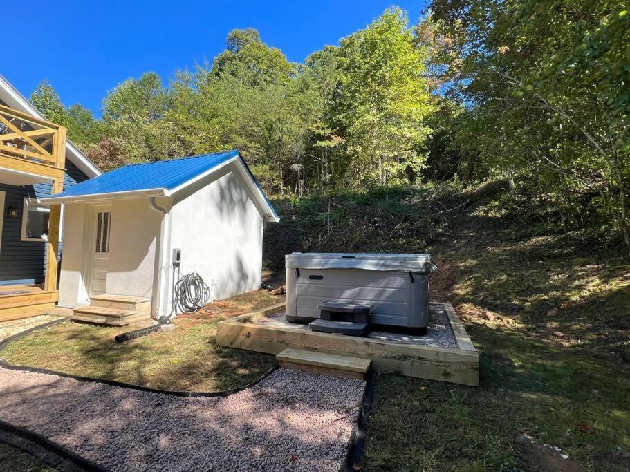 Riverside Relaxer W/Hot Tub+Fire Pit +Wifi & View แฟรงคลิน ภายนอก รูปภาพ