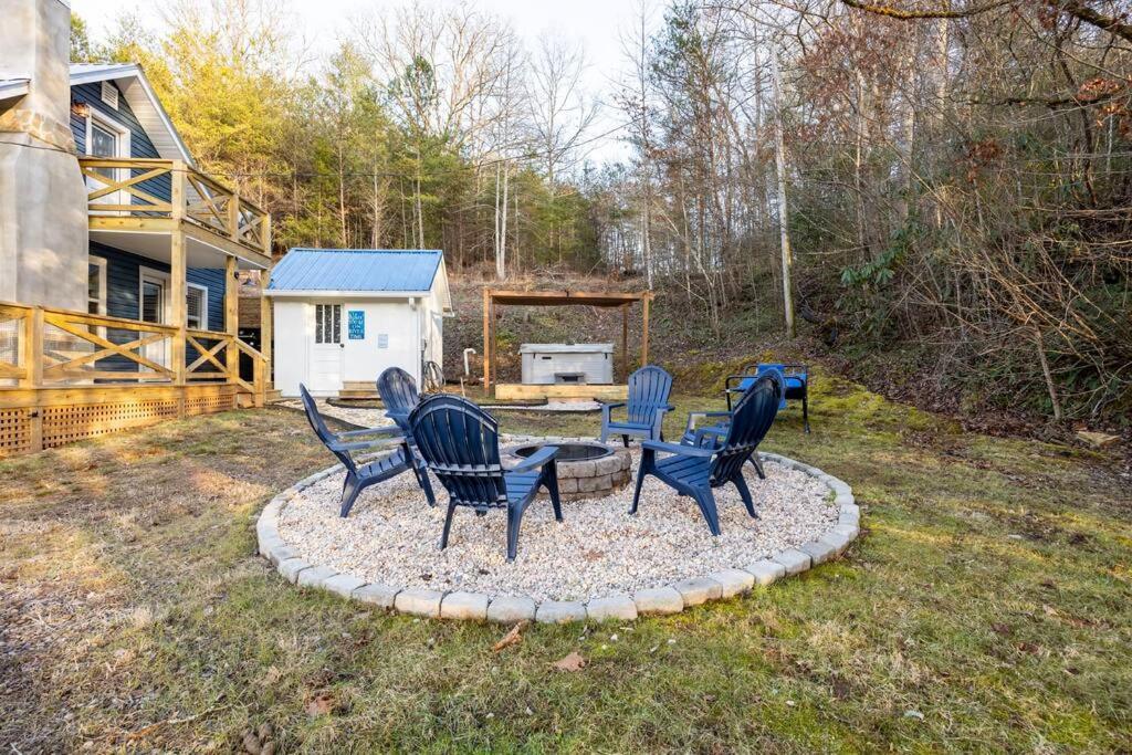 Riverside Relaxer W/Hot Tub+Fire Pit +Wifi & View แฟรงคลิน ภายนอก รูปภาพ